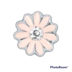 🌸 (4/$20) - LIGHT PINK FLOWER FLOATING CHARM 🌸